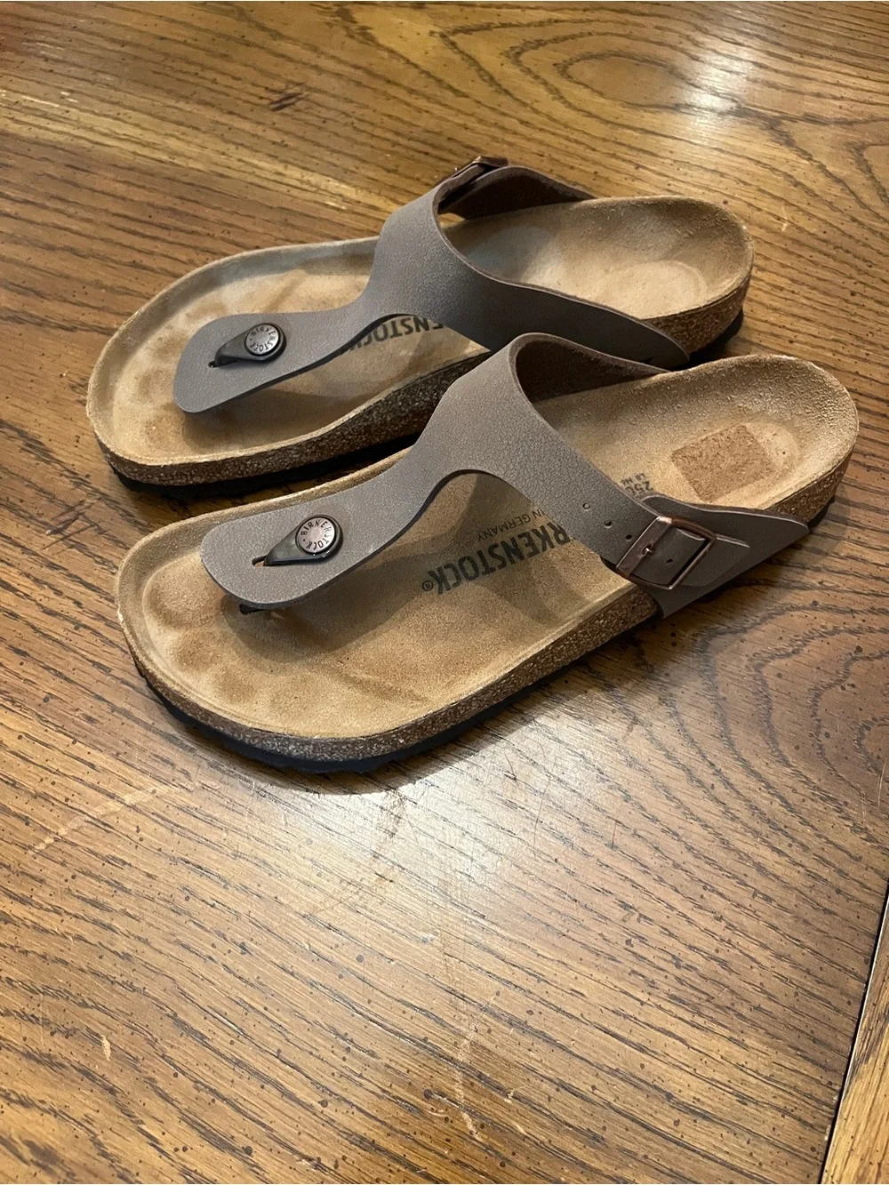 Birkenstock Brown Gizeh Thong Sandals, size 39 - Picture 4 of 10
